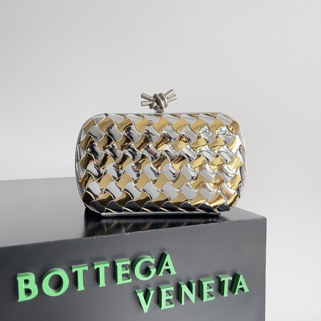 Bottega Veneta Hobo Bags